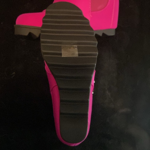 New Hot Pink Booties SZ 7 - Picture 5 of 5